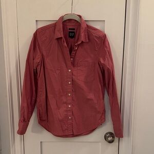GAP Women’s Casual Button Down in Mauve Pink